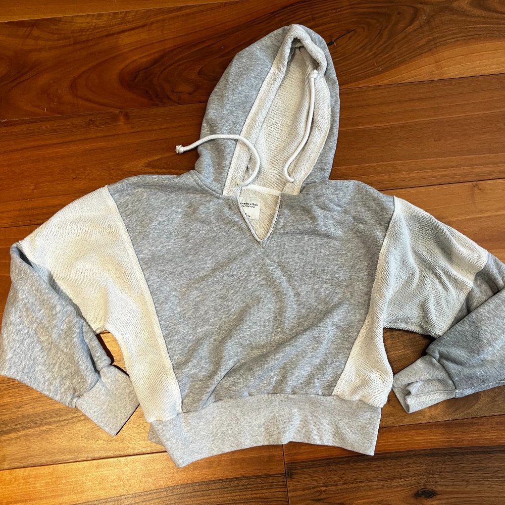 ABERCROMBIE & FITCH Gray & White Hoodie Sweatshirt